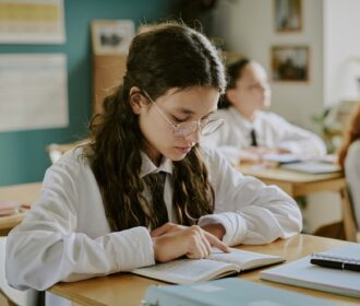 Les erreurs courantes à éviter lors d’une dictée en 3e
