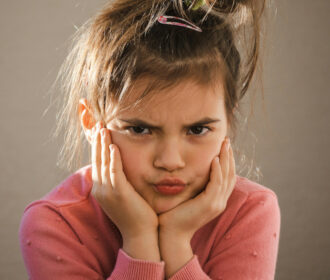 Les frustrations de l’enfant de 7 ans : comment les parents peuvent aider